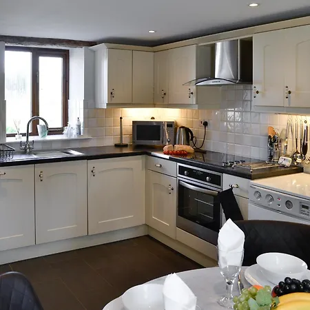 Holiday home Swallow Barn